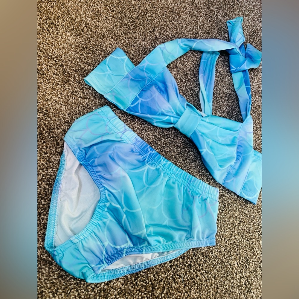 Bathing suit for a girl